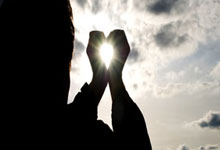 爱游戏下载-9场客场不败！沙尔克04用钢铁履带碾向德乙巅峰