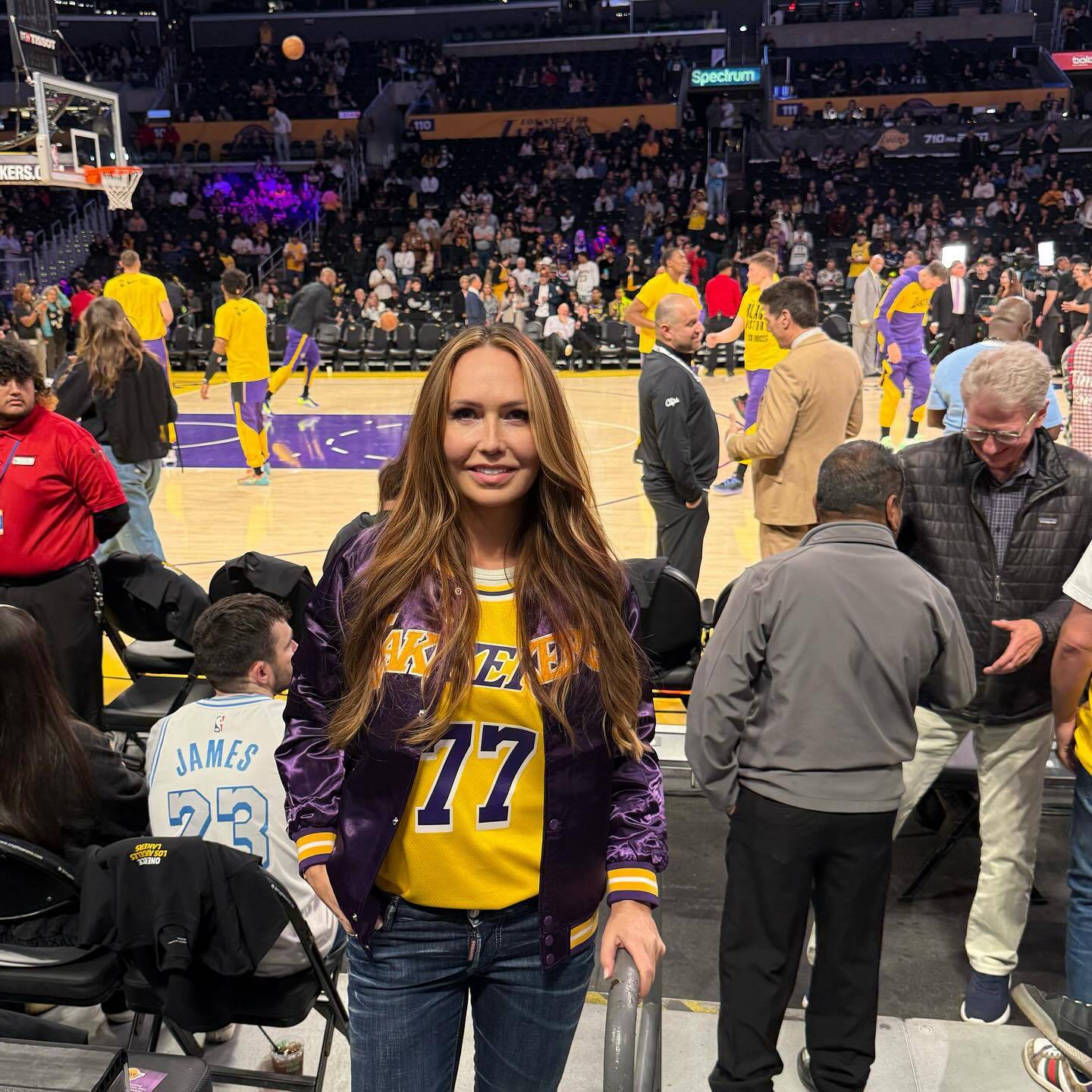 爱游戏官方入口-美国NBA球员代表在赛场上耀眼