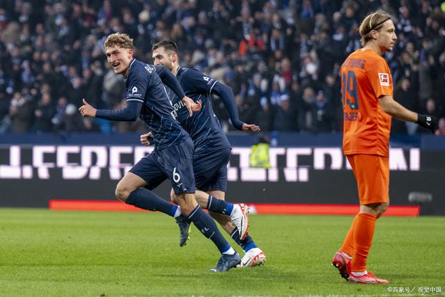 包含波鸿展开与柏林联合的激烈较量,胜率难测的词条 包含波鸿展开与柏林联合的激烈较量,胜率难测的词条