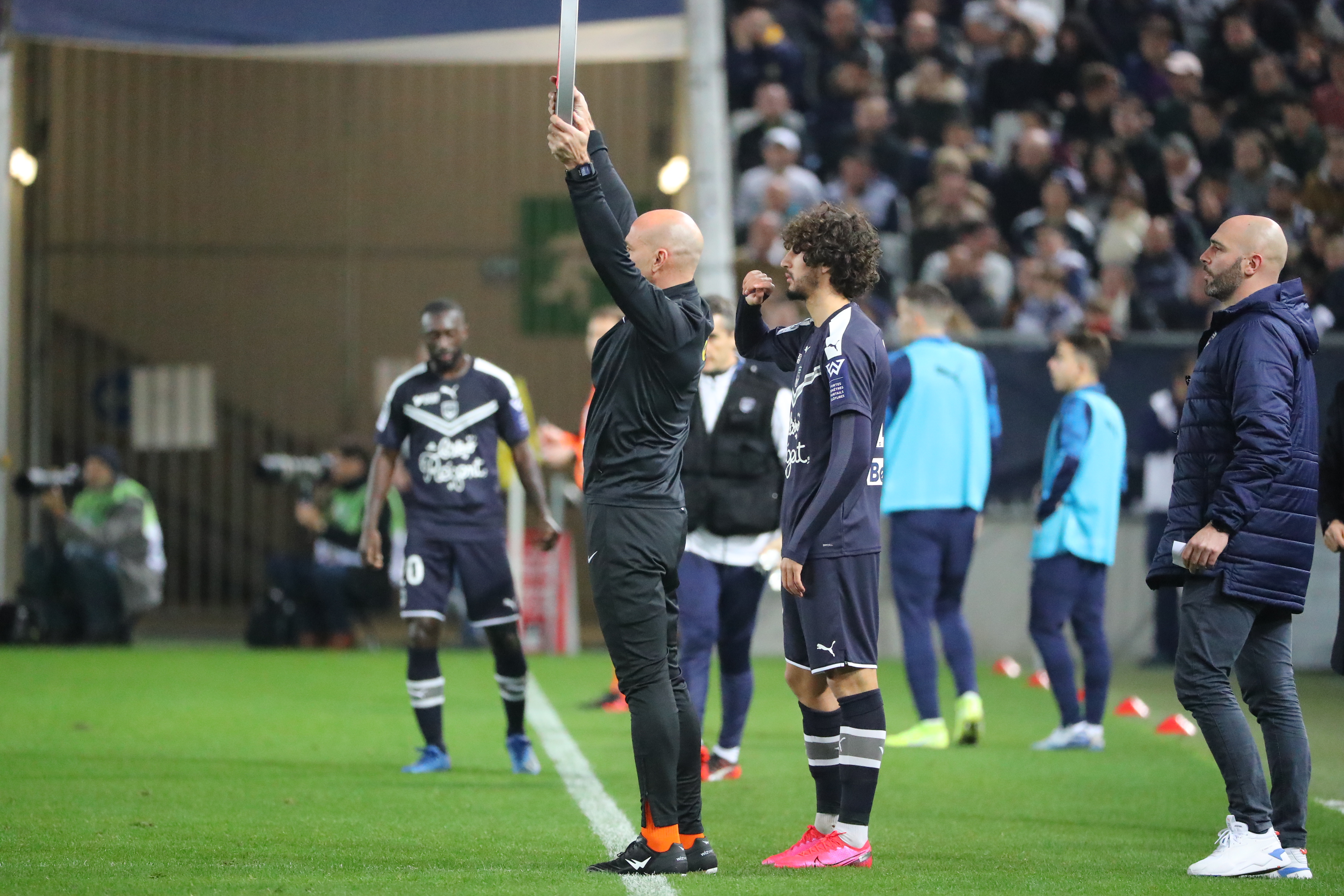 波尔多惜败马赛，遭遇连败局面严峻