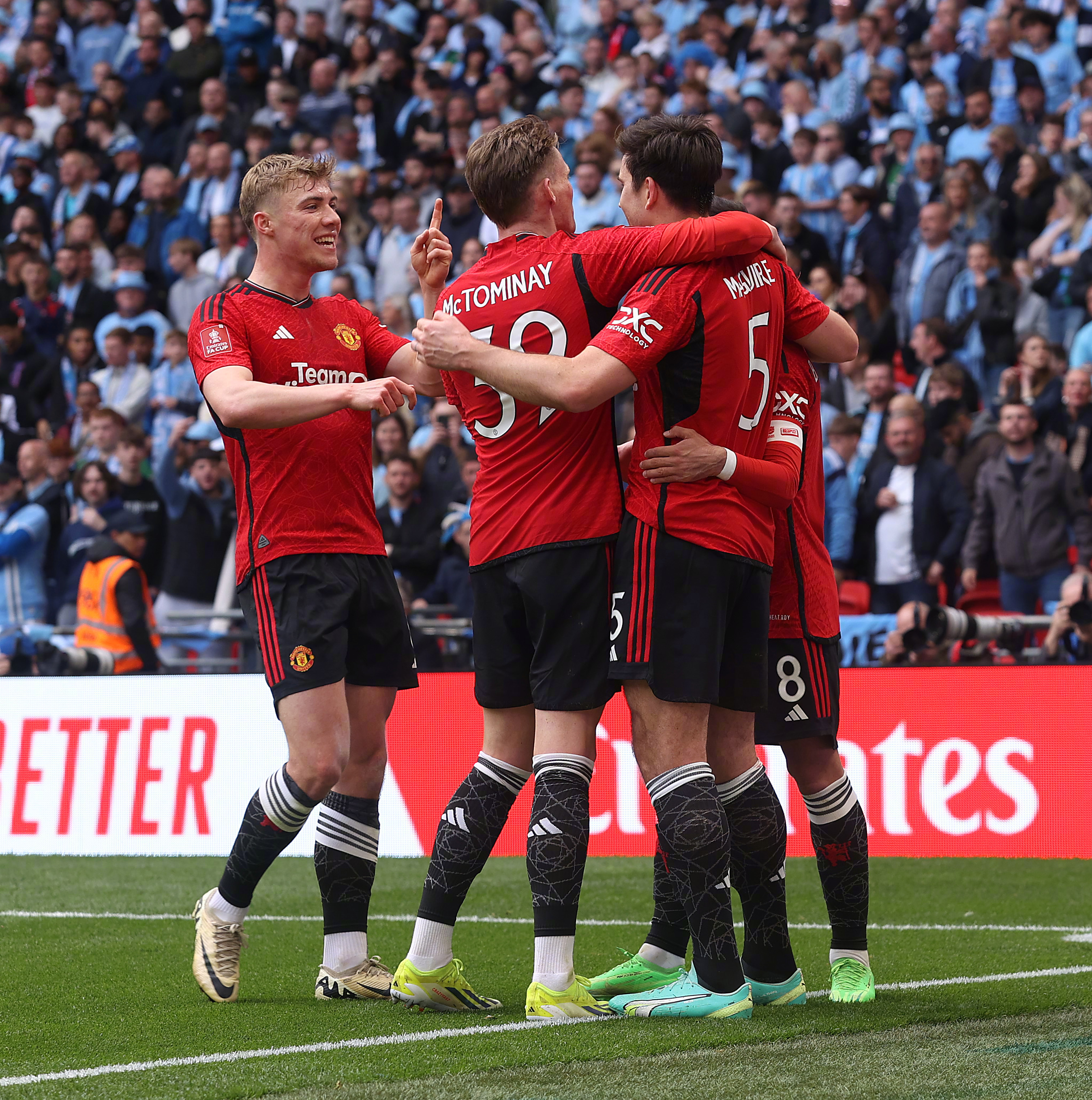 爱游戏大厅-英格兰大胜俄罗斯，晋级欧洲杯半决赛