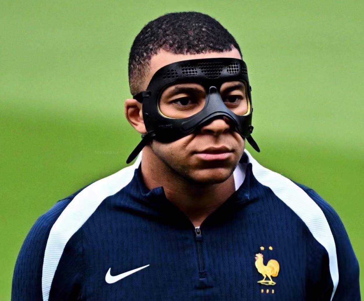 荷兰惊险战平奥地利,出线形势堪忧的简单介绍 荷兰惊险战平奥地利,出线形势堪忧的简单介绍