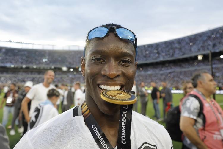 爱游戏在线-包含世俱杯前瞻：博塔弗戈与对手交锋看点的词条