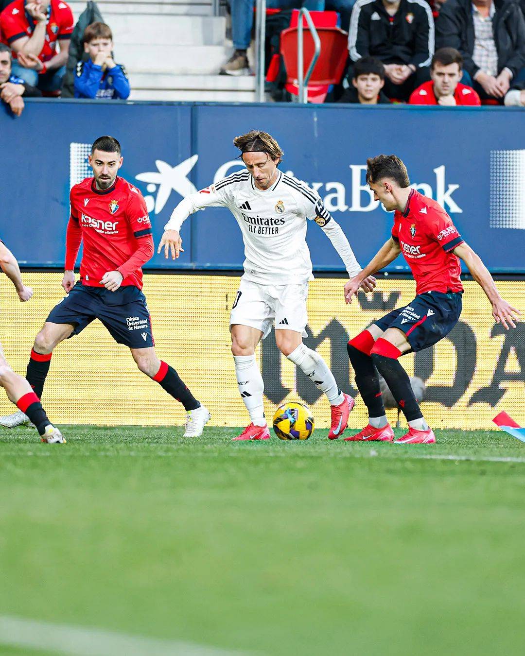 奥萨苏纳客场不敌对手,表现疲软 奥萨苏纳客场不敌对手,表现疲软