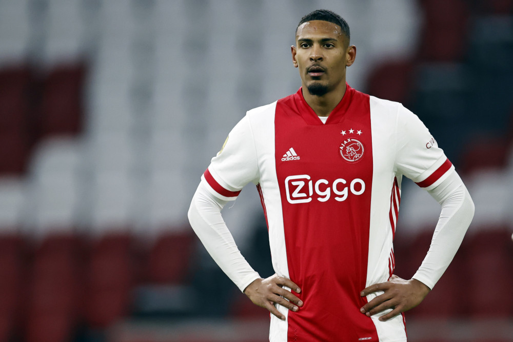 梅斯惊险取胜,展现出色实力 梅斯惊险取胜,展现出色实力