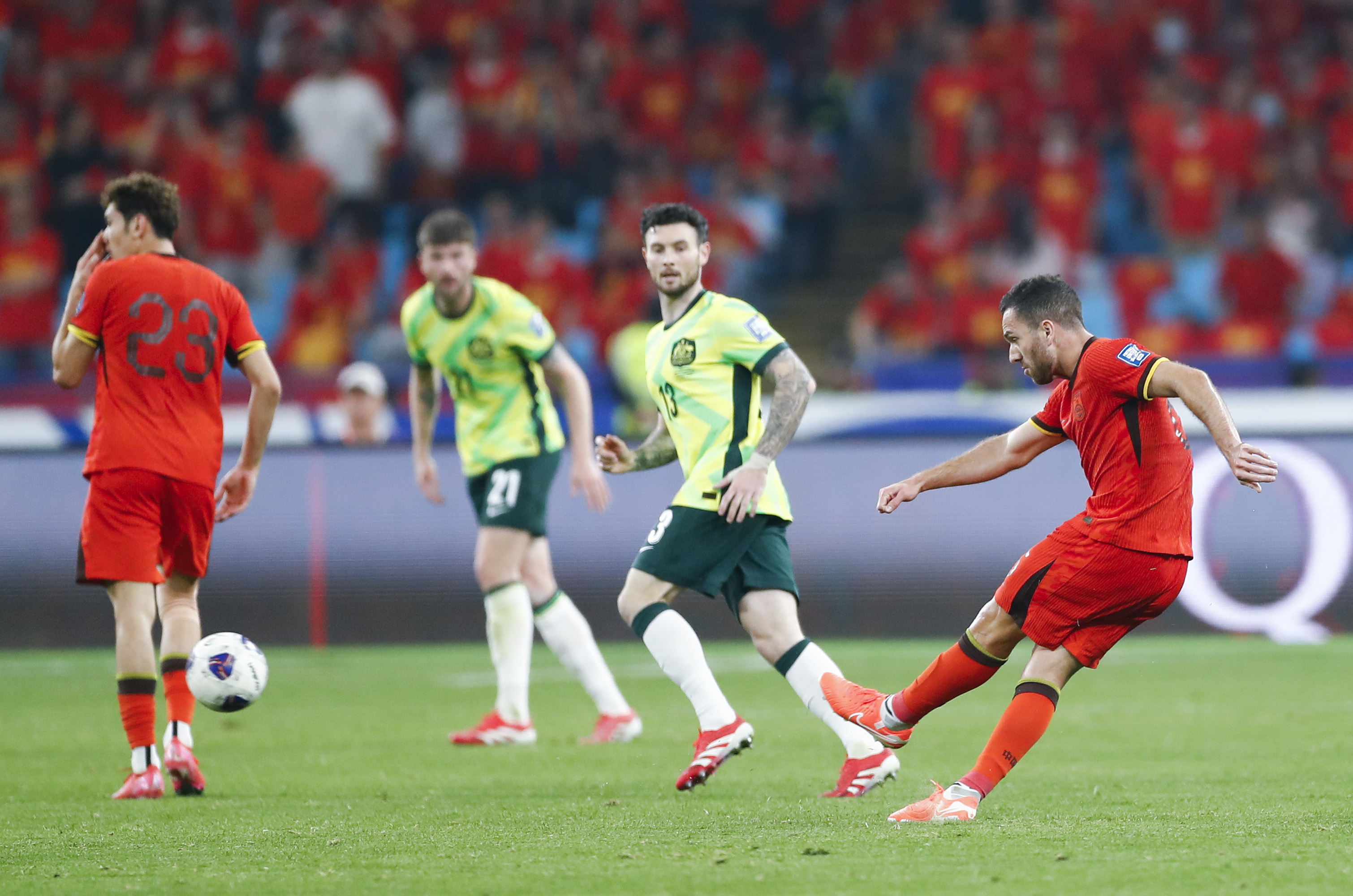 足球比赛在全球范围内深受关注 足球比赛在全球范围内深受关注