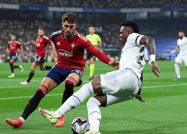 比利亚雷亚尔主场失利,遗憾收场 比利亚雷亚尔主场失利,遗憾收场