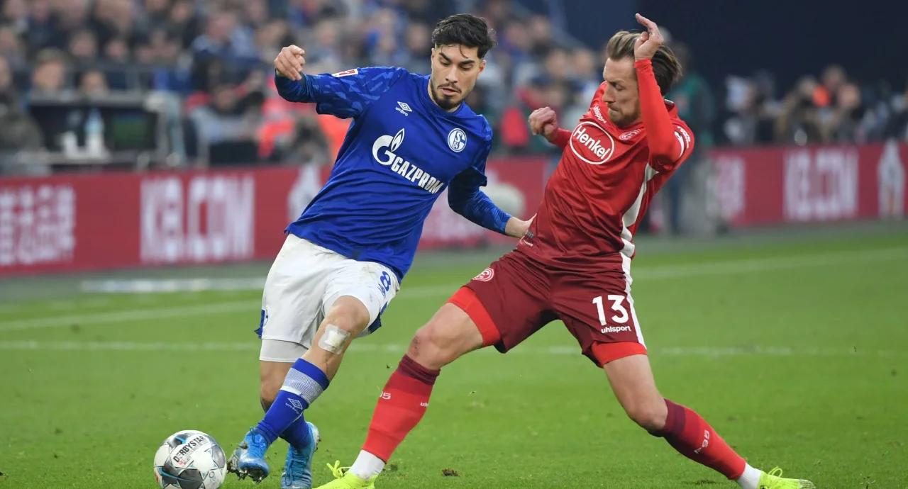 包含沙尔克球员状态飙升,球队朝着胜利前进的词条 包含沙尔克球员状态飙升,球队朝着胜利前进的词条