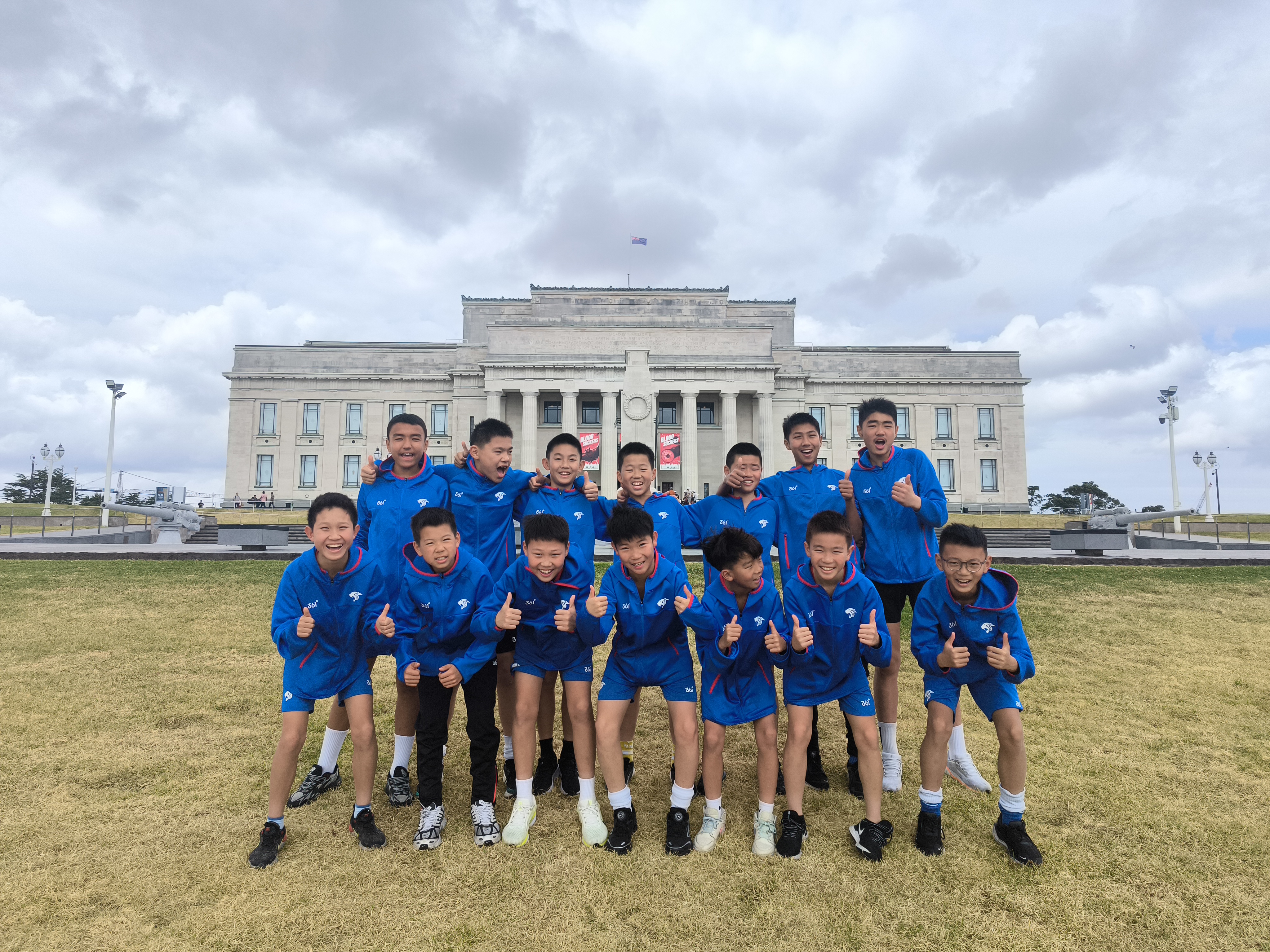 轰动一时！国际顶级足球盛典精彩启幕