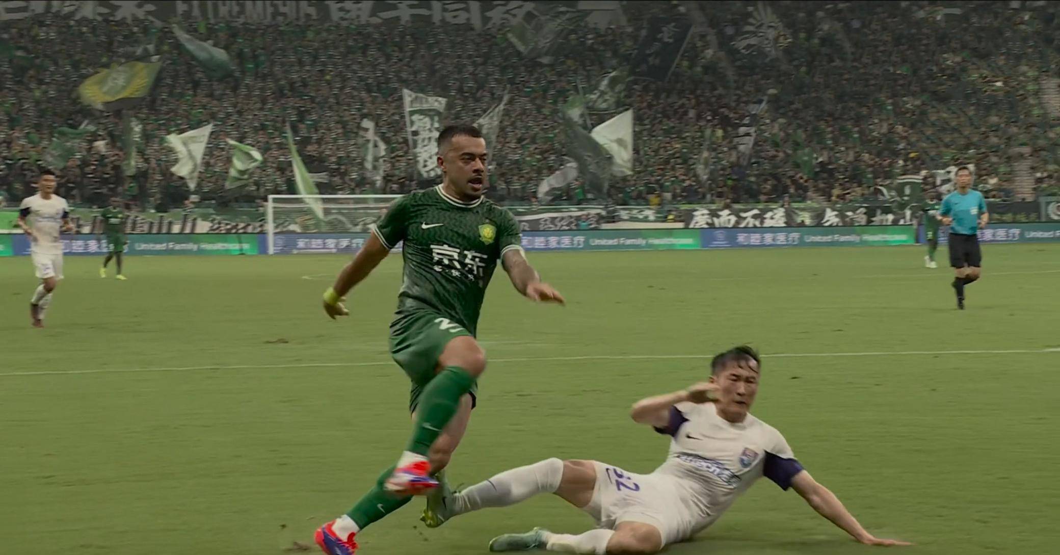 门将状态火爆，里昂持续胜利