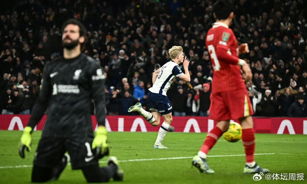 爱游戏入口-利物浦失利，卫冕领跑之路险象环生