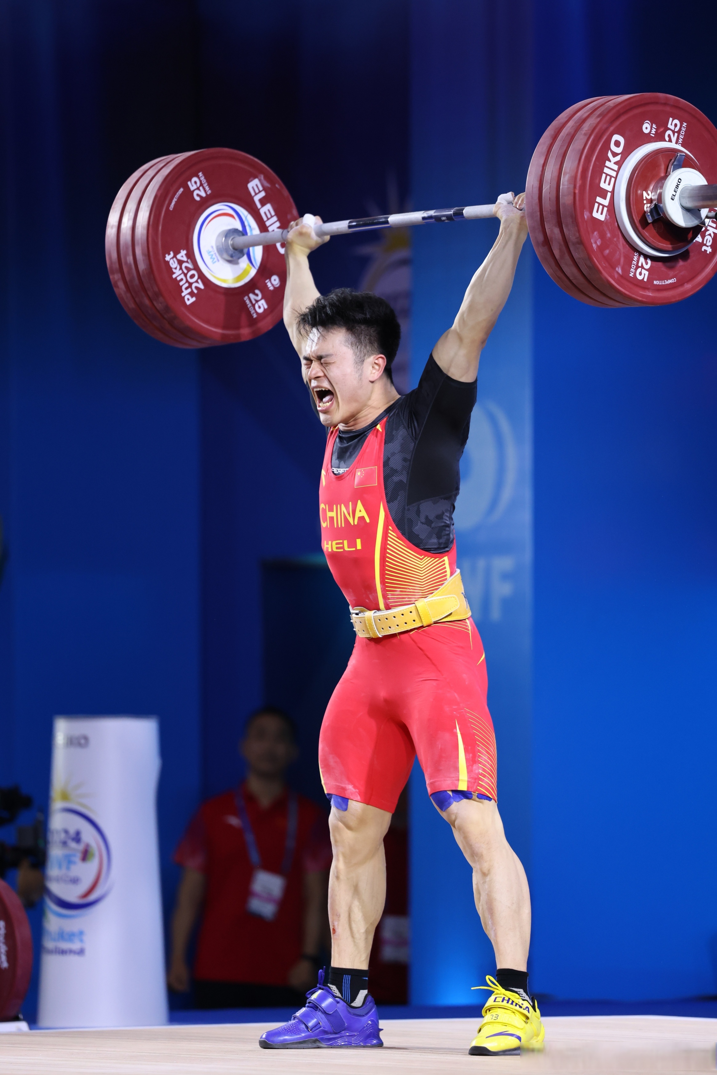 泰国击剑运动员精彩表现，以实力取胜的简单介绍