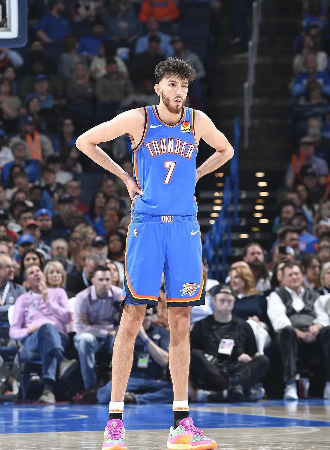 猛龙队主力球员状态回勇,领队获胜的简单介绍 猛龙队主力球员状态回勇,领队获胜的简单介绍