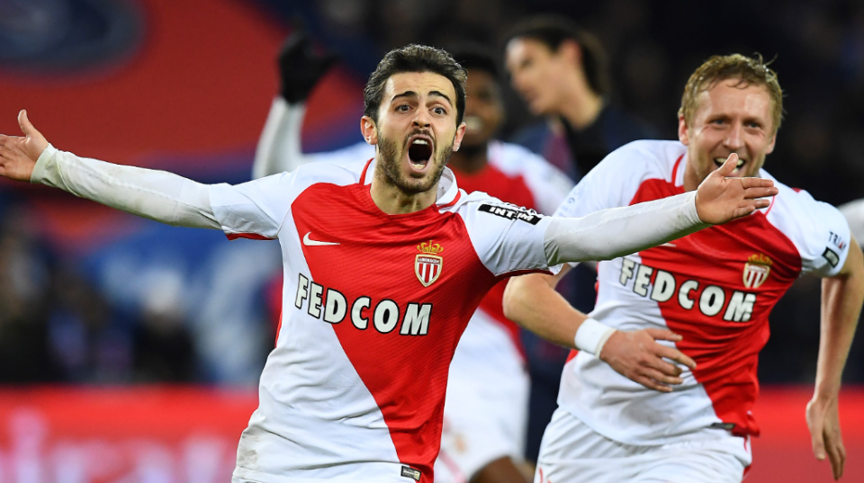 摩纳哥队在法甲积分榜上紧追领头羊 摩纳哥队在法甲积分榜上紧追领头羊