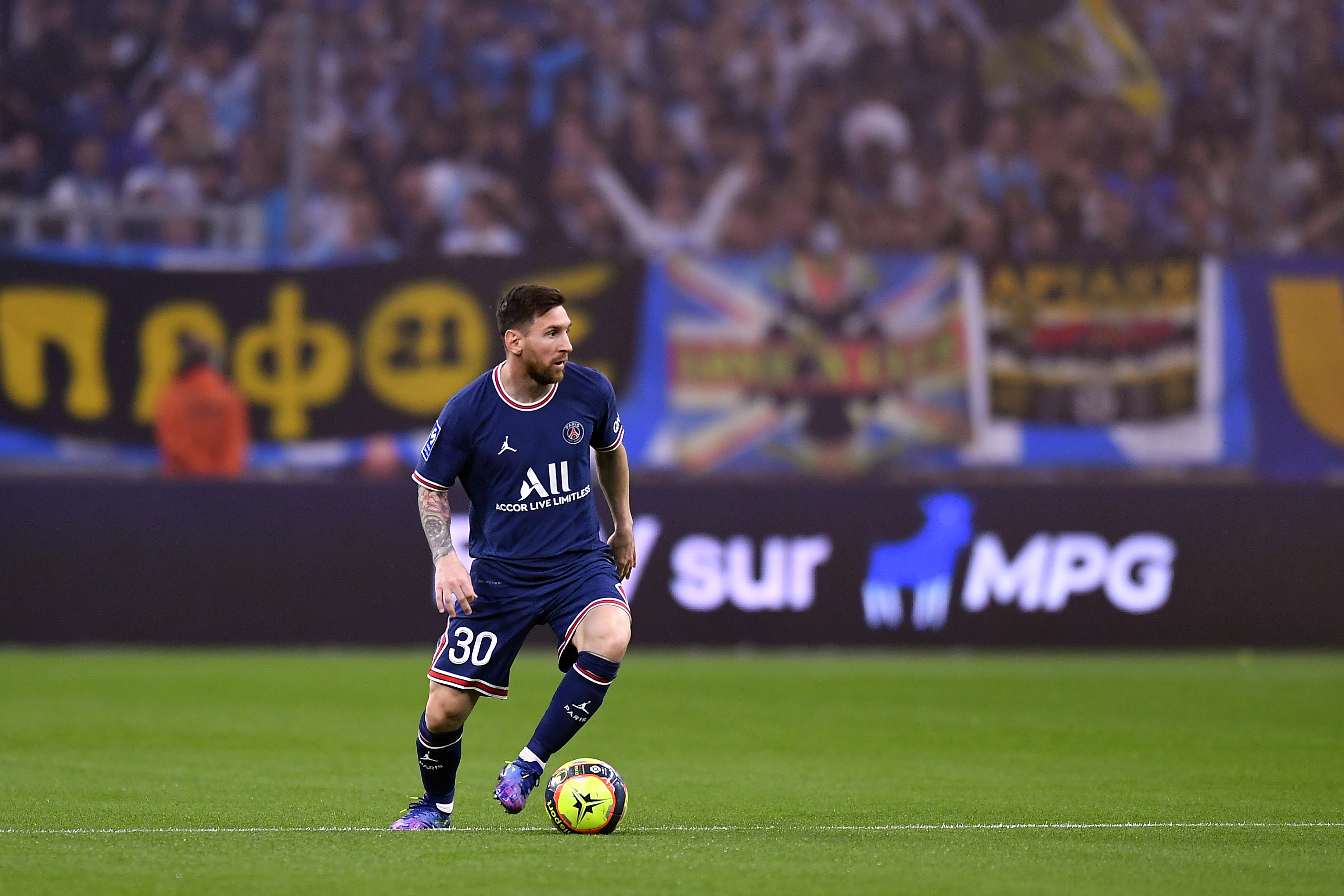 包含埃尔福特未能守住领先，遗憾战平对手的词条