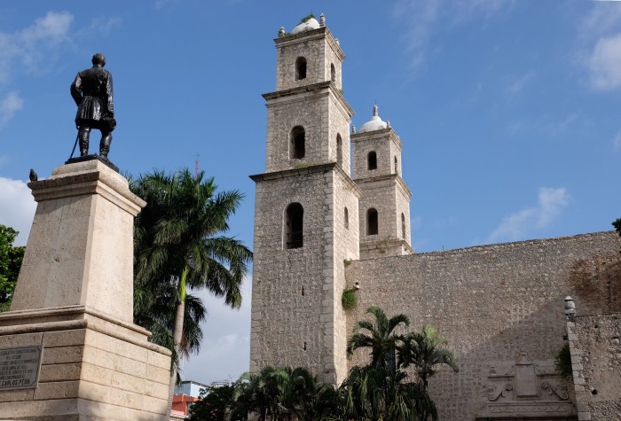 墨西哥女足球队在南美锦标赛上惊险闯关 墨西哥女足球队在南美锦标赛上惊险闯关