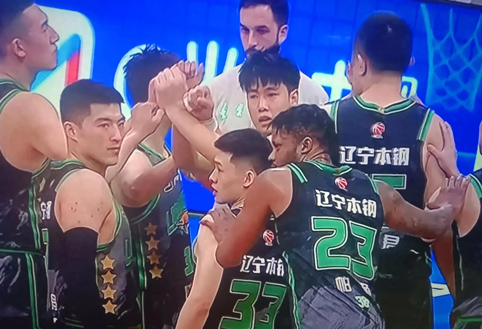 北京男篮挑战河南队，全队士气高涨