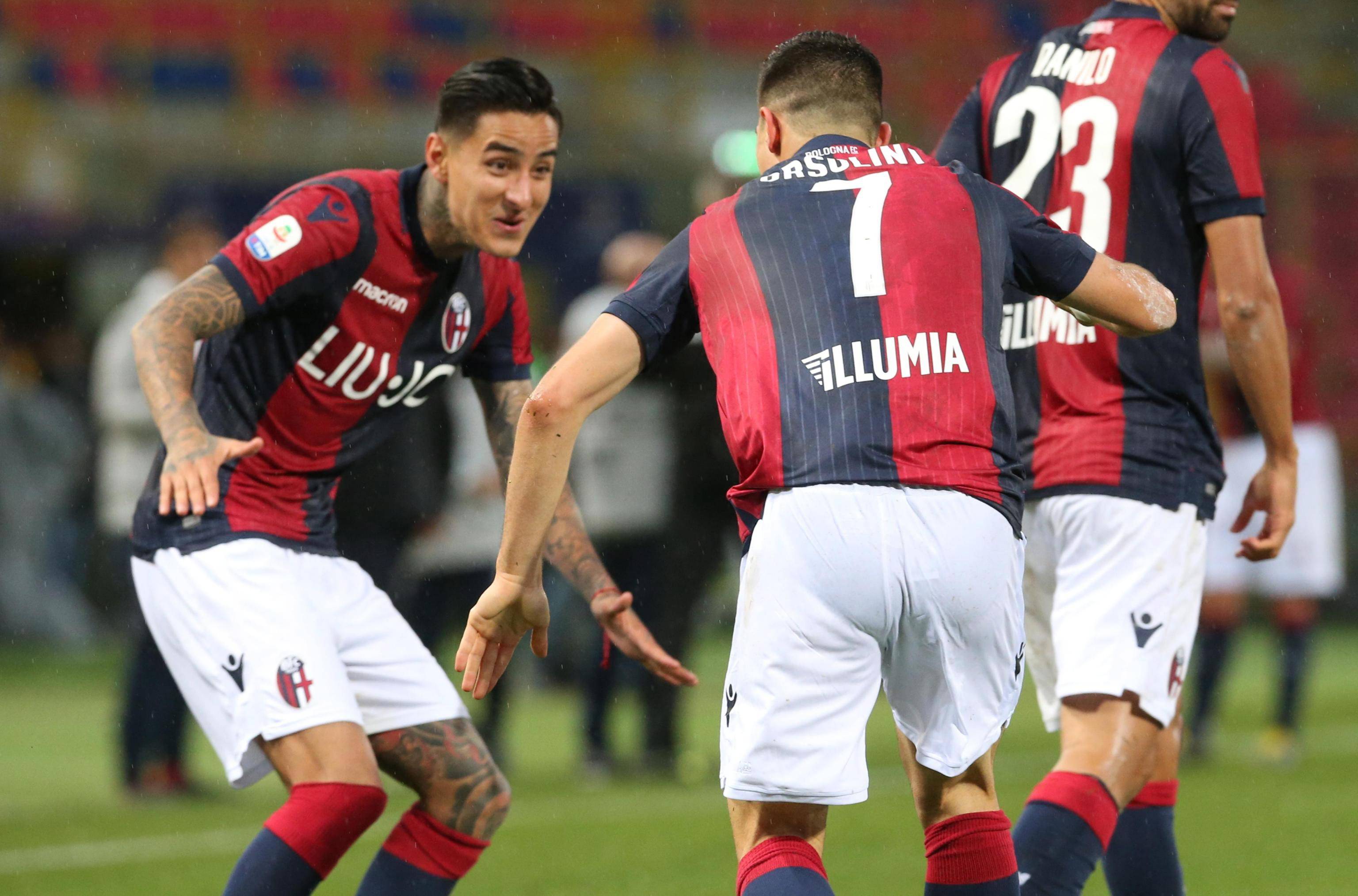 爱游戏娱乐-罗马尼亚球员在比赛中展现出色技术，备受瞩目