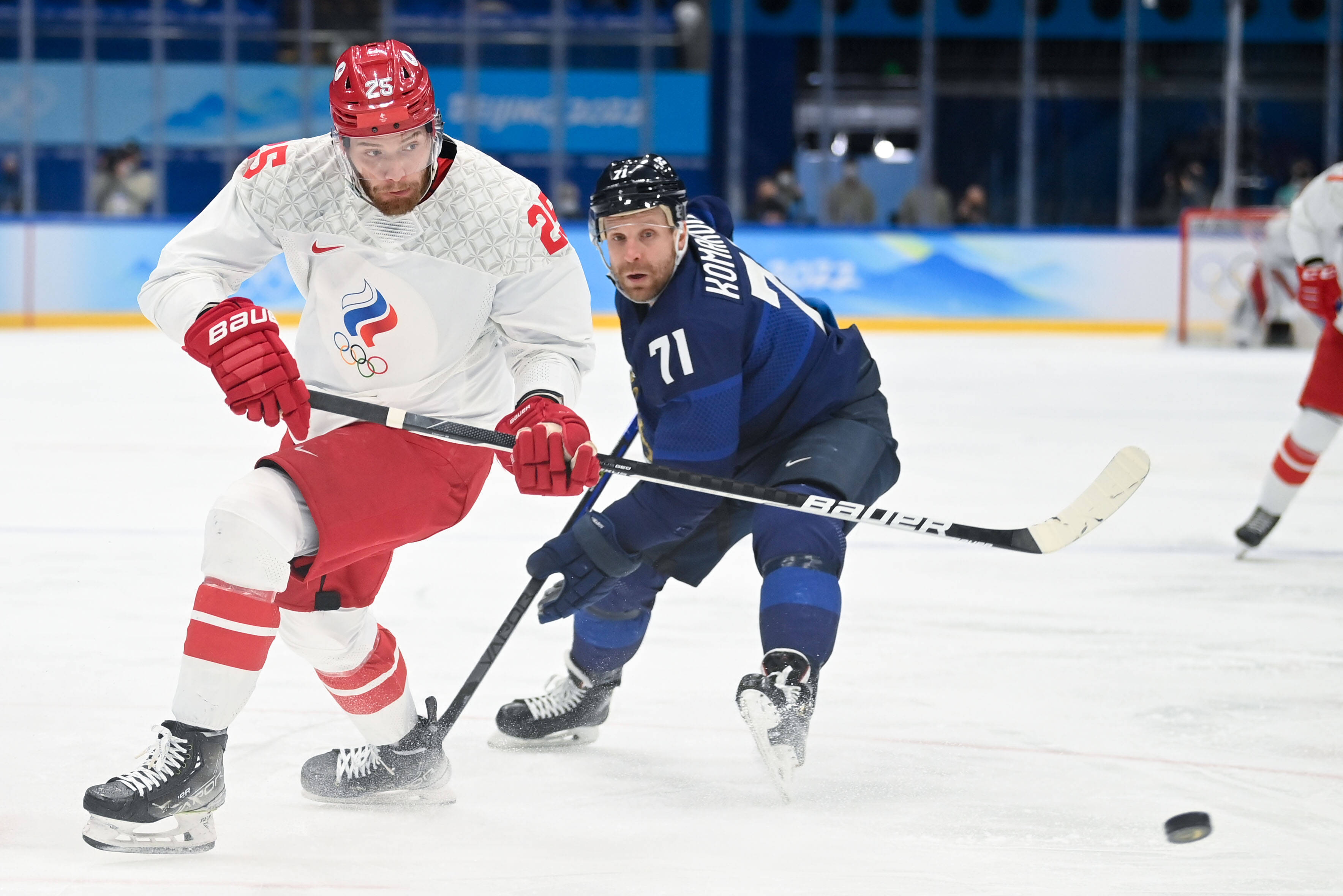 芬兰队在比赛中取得重要分数 芬兰队在比赛中取得重要分数