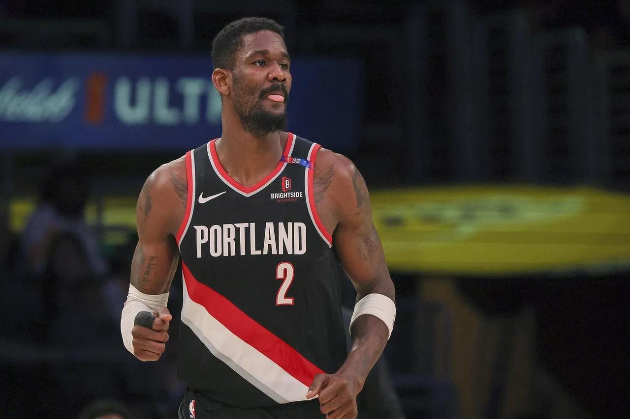 开拓者勇敢无畏成功逆袭战胜对手 开拓者勇敢无畏成功逆袭战胜对手