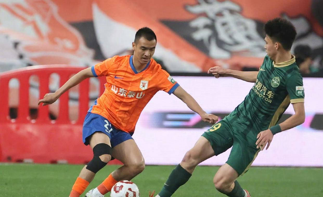 球队拼尽全力,换来宝贵胜利 球队拼尽全力,换来宝贵胜利