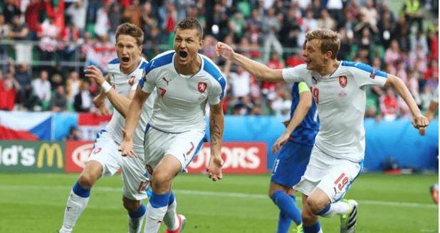 克罗地亚选手破纪录夺冠,赛场掀波澜 克罗地亚选手破纪录夺冠,赛场掀波澜