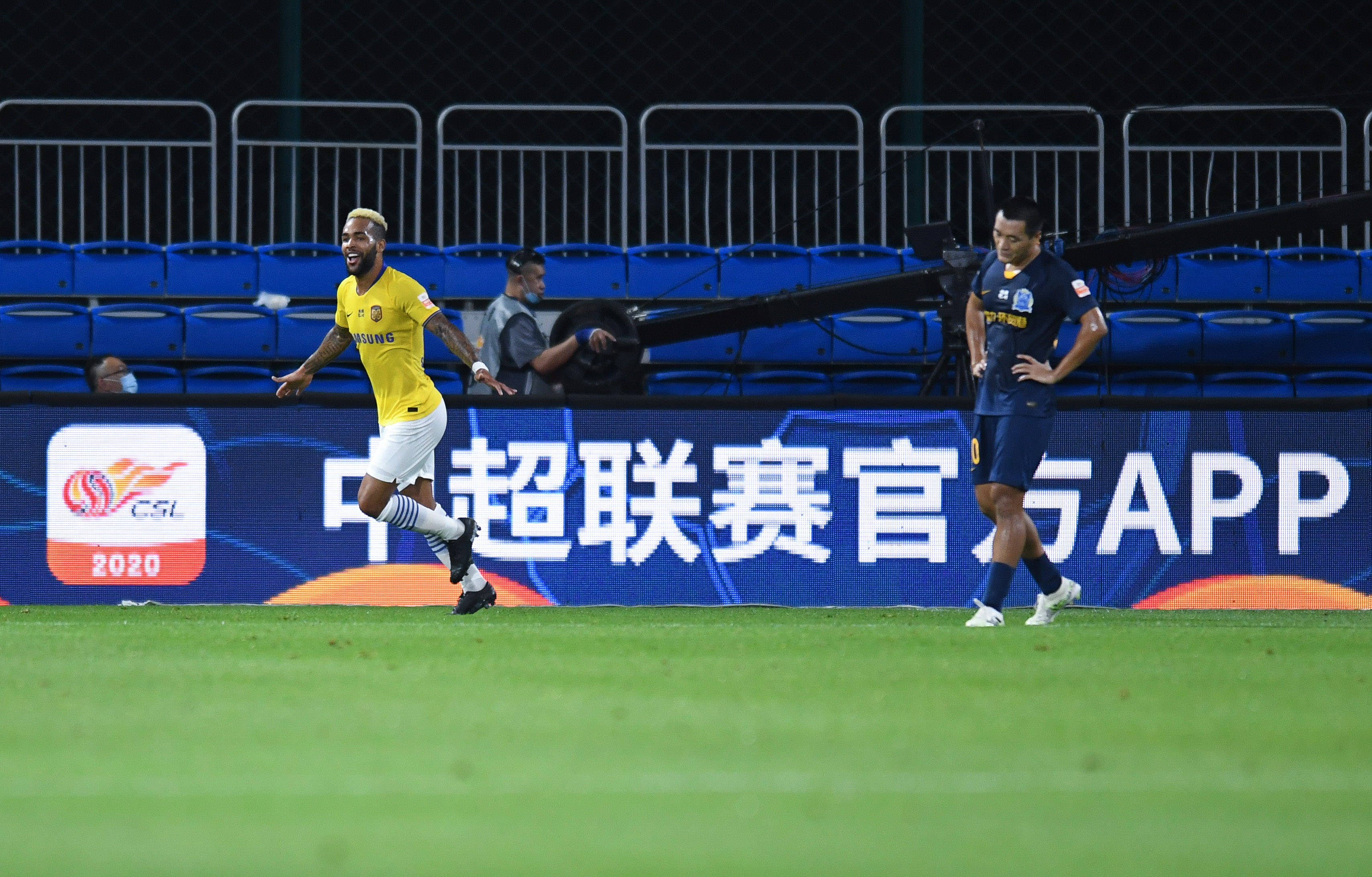 江苏苏宁主场不敌大连一方，遭遇困境的简单介绍