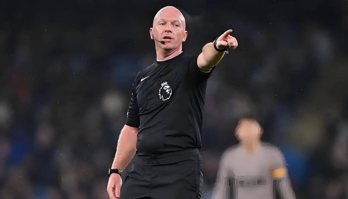 包含争议判罚惹怒球迷,曼联输球遭淘汰备受争议的词条 包含争议判罚惹怒球迷,曼联输球遭淘汰备受争议的词条