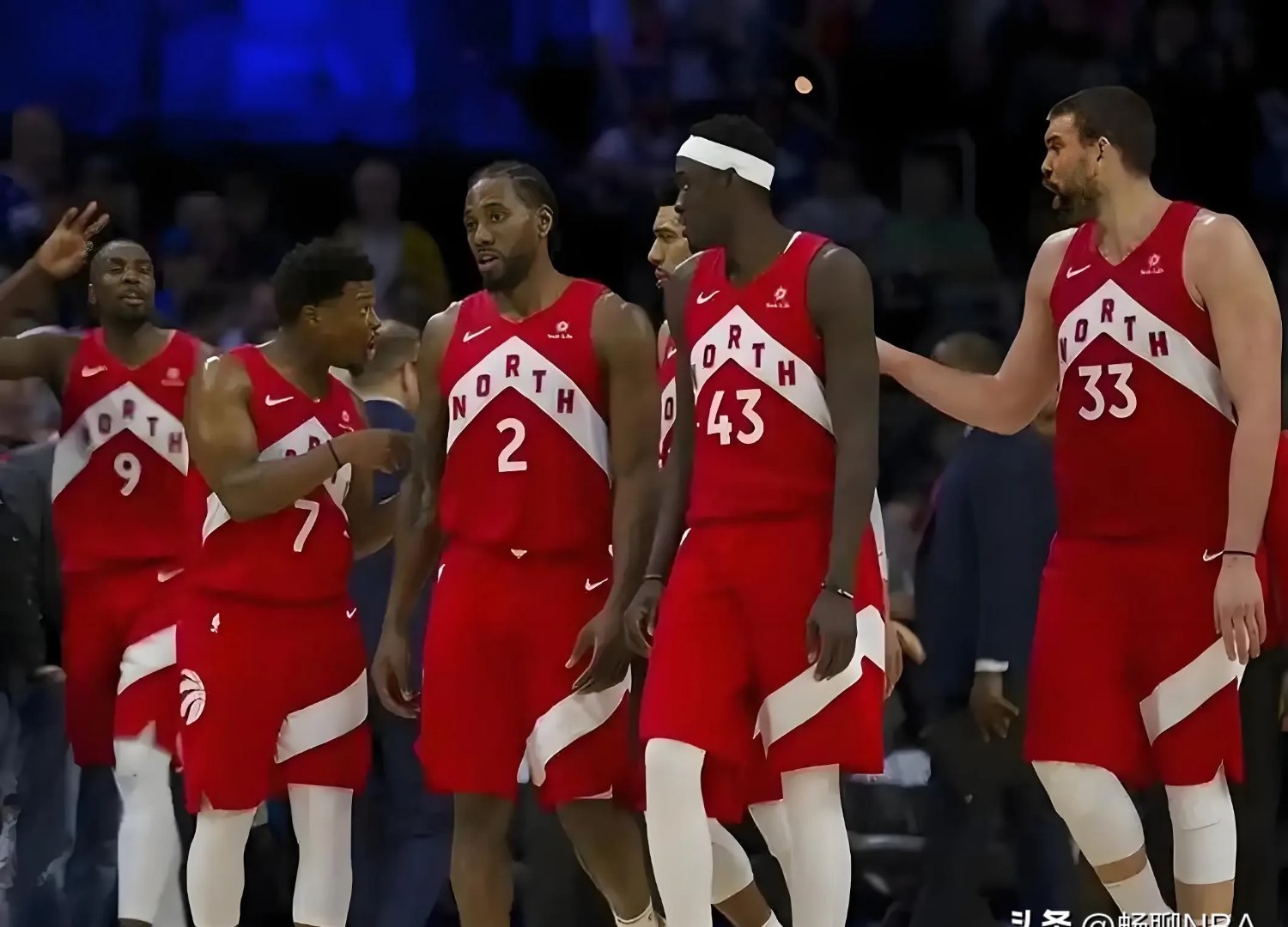 包含猛龙战胜凯尔特人,西亚卡姆夺分王,疯狂砍分的词条 包含猛龙战胜凯尔特人,西亚卡姆夺分王,疯狂砍分的词条