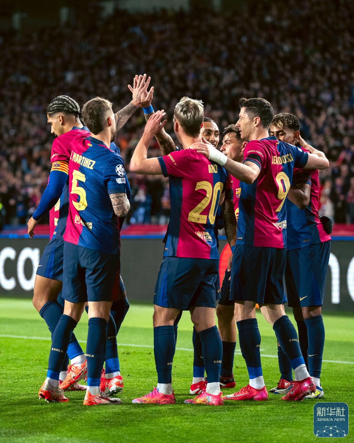 尤文图斯不敌巴塞罗那,欧冠强惨败 尤文图斯不敌巴塞罗那,欧冠强惨败