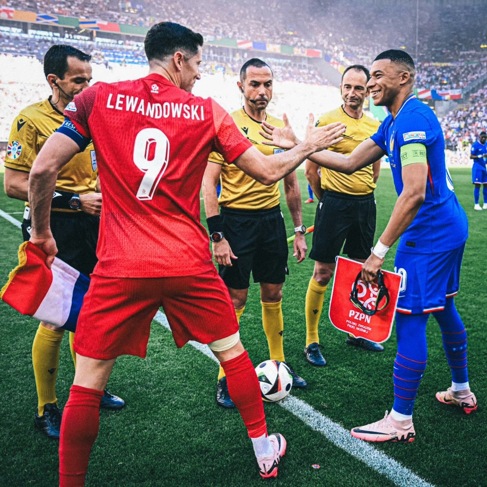 爱游戏入口-法国球员姆巴佩爆冷受伤！或将缺席欧洲杯决赛