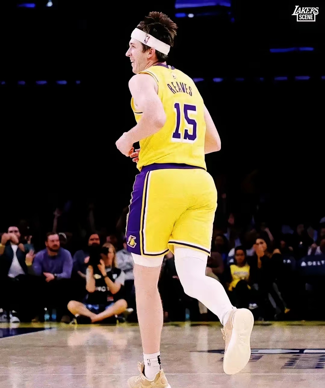 湖人击败太阳，助力队伍晋级西部决赛