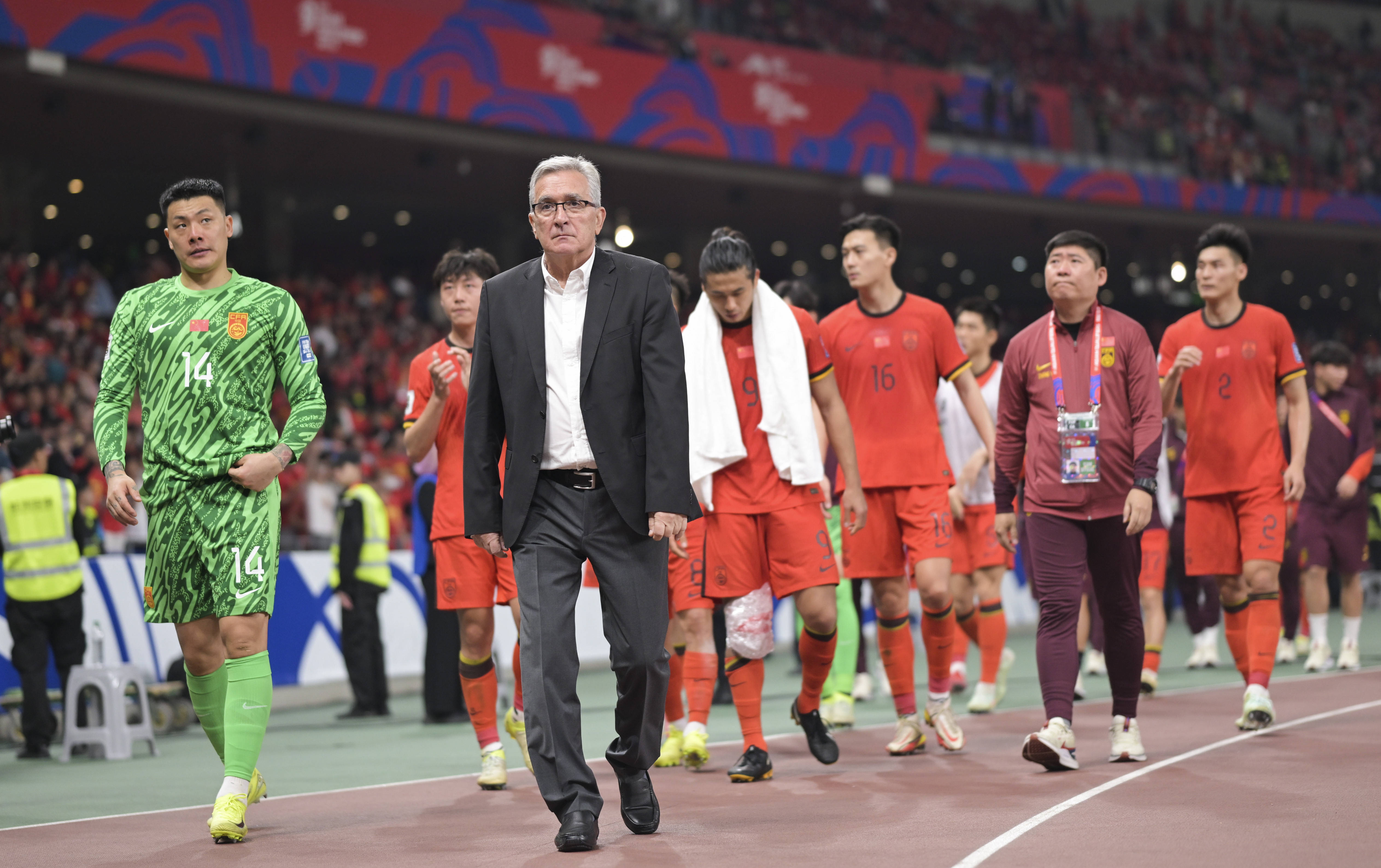 中国国家男子足球队将前往迪拜进行季前训练备战世预赛 中国国家男子足球队将前往迪拜进行季前训练备战世预赛