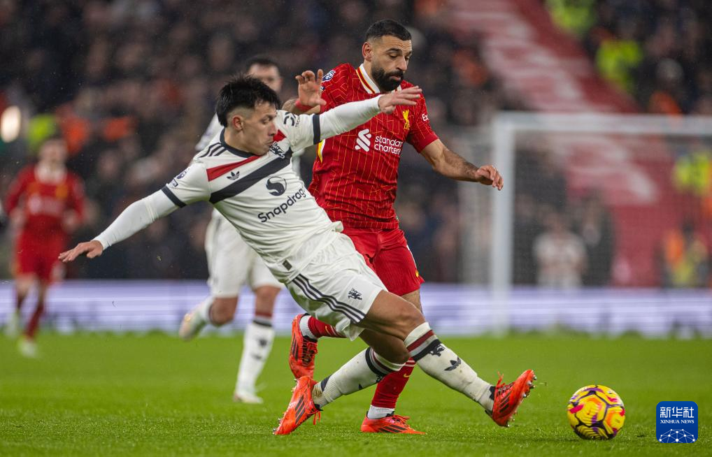 曼联逼平利物浦,英超一分之差领跑榜单 曼联逼平利物浦,英超一分之差领跑榜单