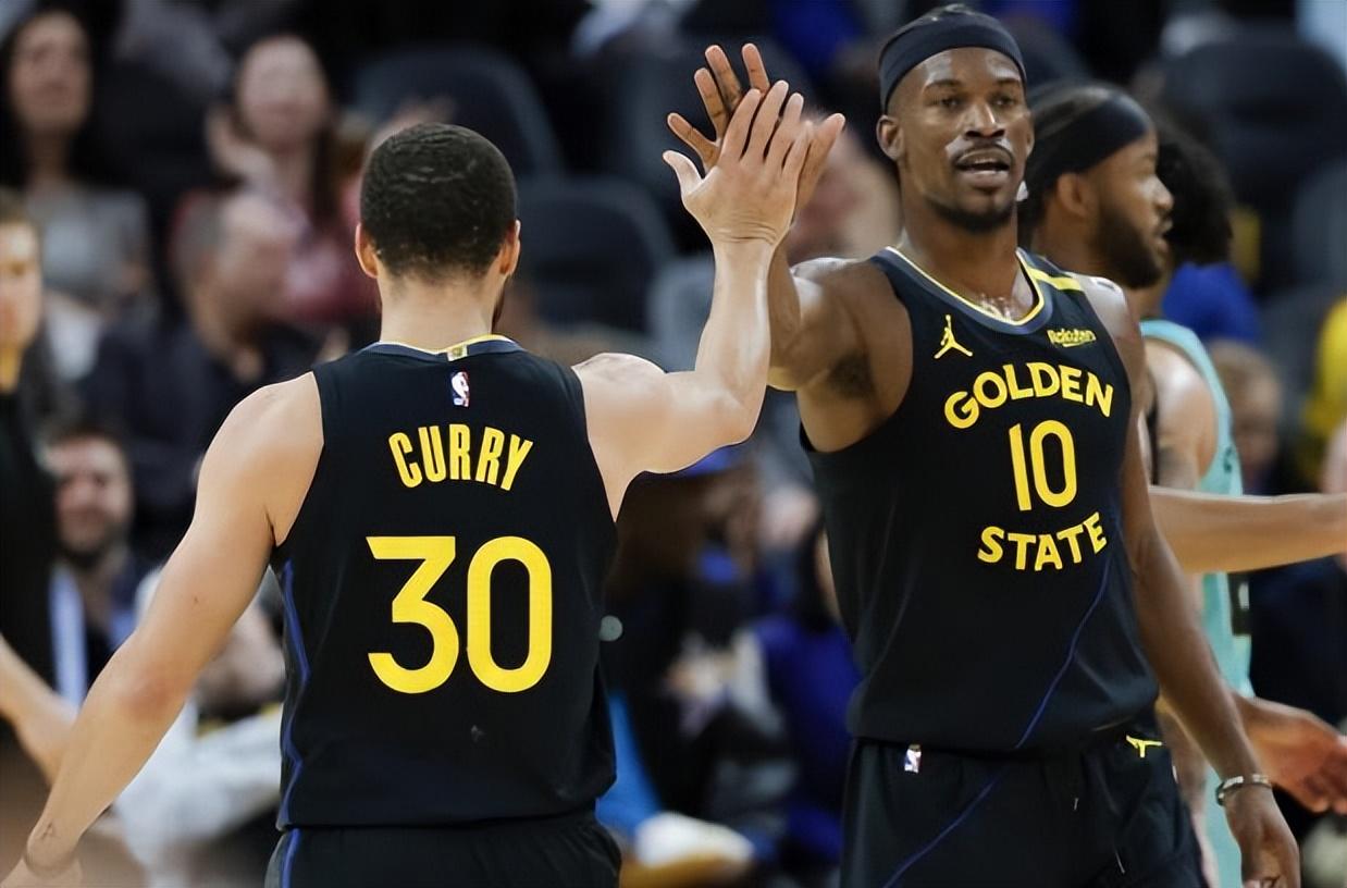 勇士负鹈鹕,遭遇两连败 勇士负鹈鹕,遭遇两连败