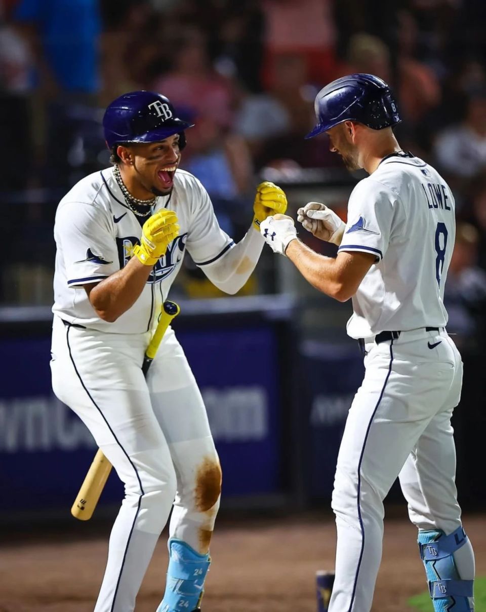 快攻火力强劲，带领球队击败竞争对手