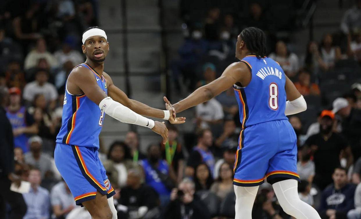 雷霆客场惜败灰熊,小加索尔再度砍下双双的简单介绍 雷霆客场惜败灰熊,小加索尔再度砍下双双的简单介绍