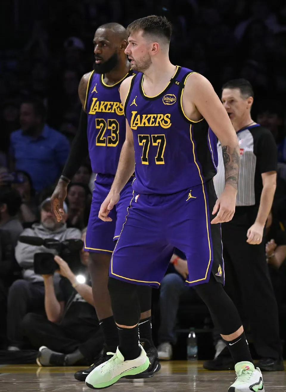 凯尔特人遭湖人逆转,霍华德关键时刻爆发逆转比赛 凯尔特人遭湖人逆转,霍华德关键时刻爆发逆转比赛